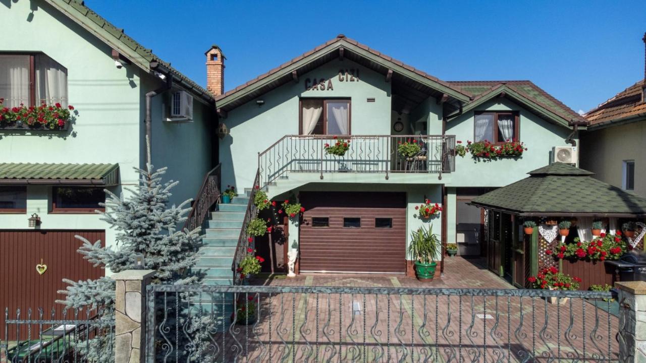 Отель Casa Cizi Кэлимэнешти Экстерьер фото